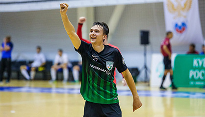 Александр ТЕЛЕГИН - лучший игрок сентября по итогам голосования болельщиков!